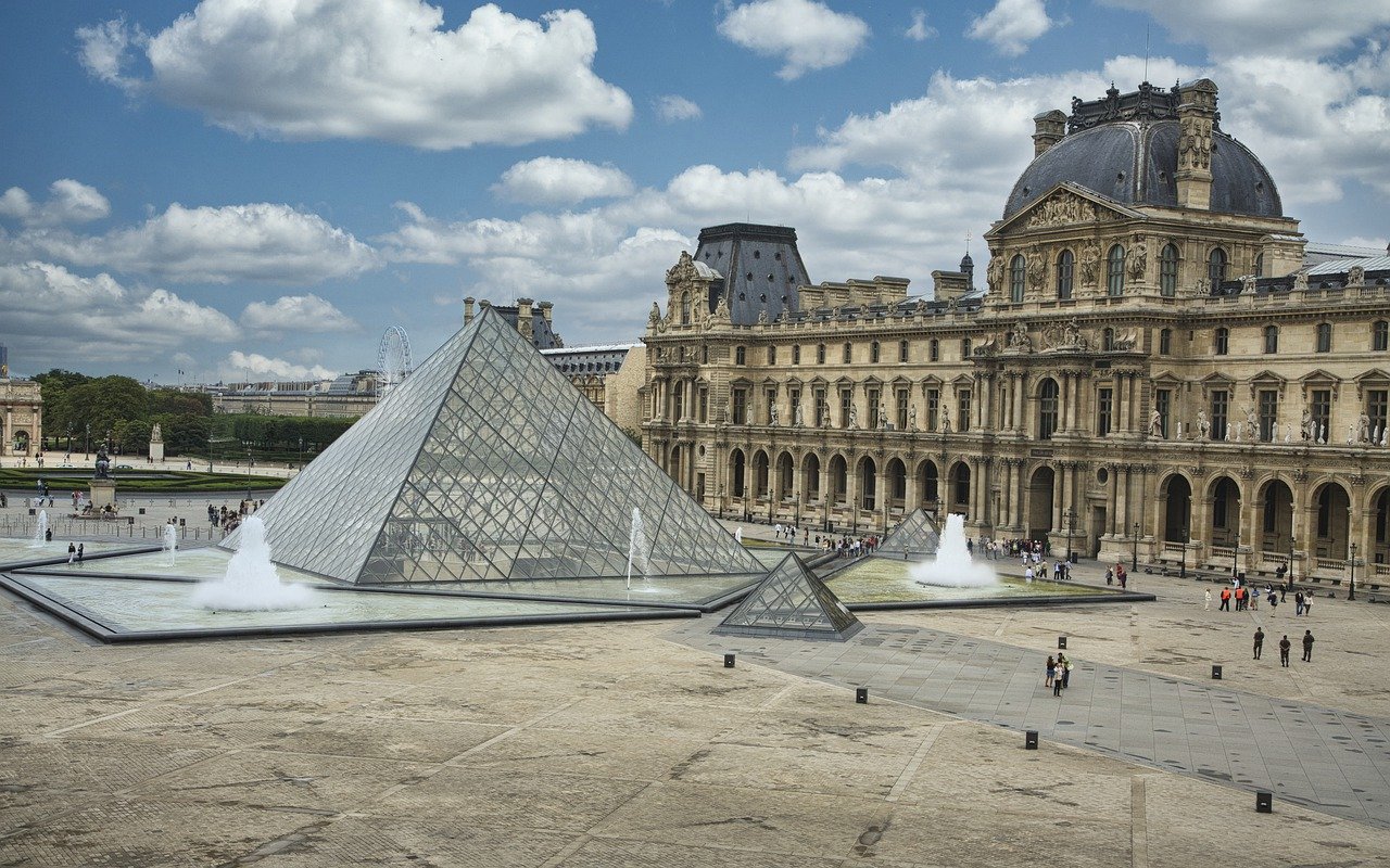 The Louvre makes its collections available online!