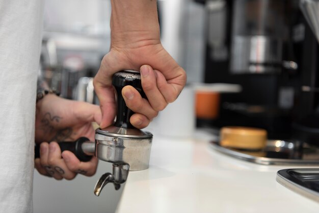 Achieving the Perfect Grind: Exploring How Precision Burrs Enhance Your Coffee Experience